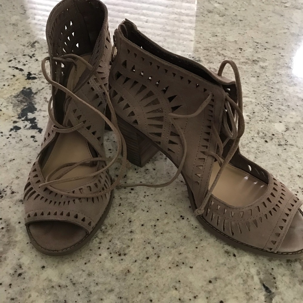 Vince Camuto Tarita heeled sandals